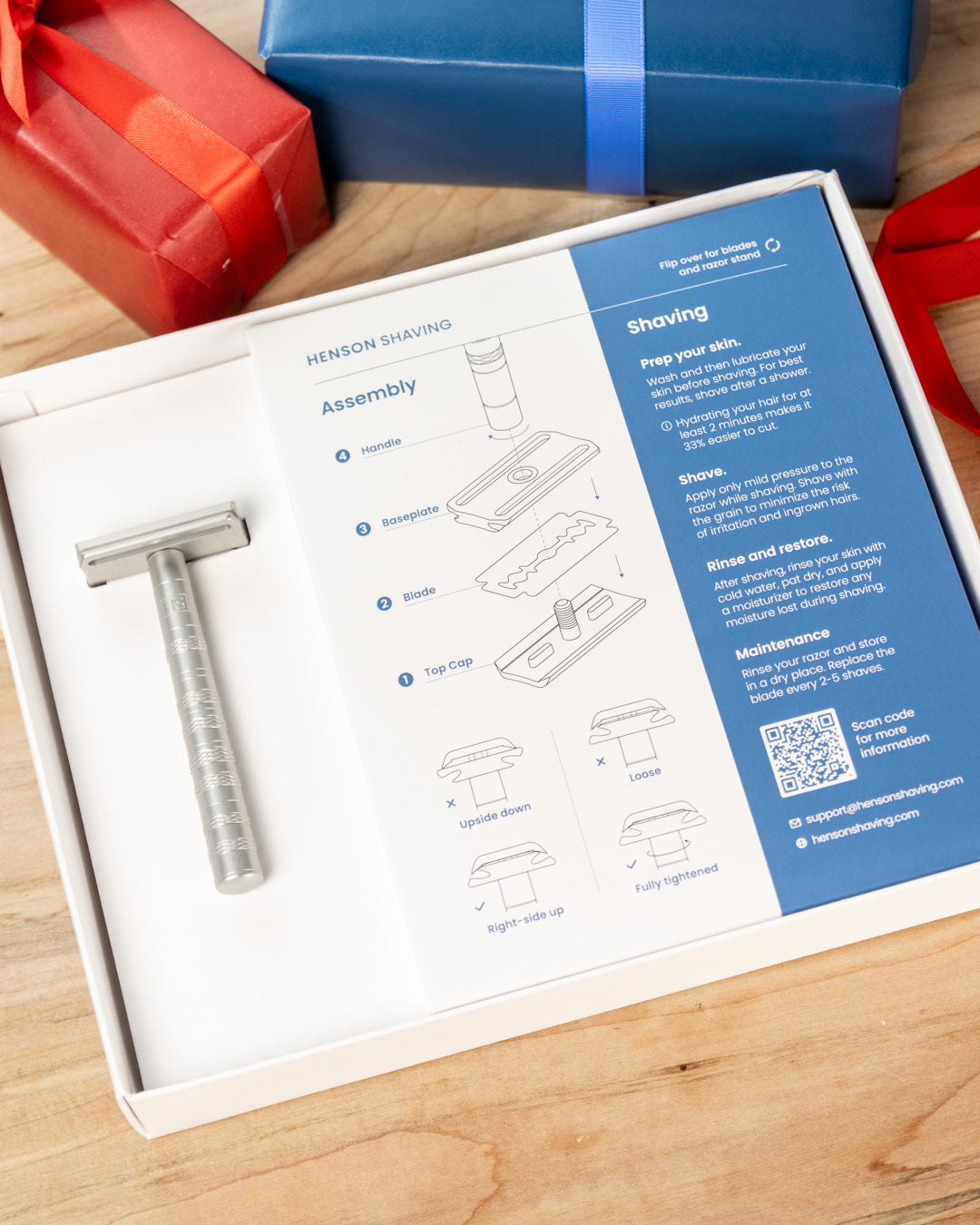 henson-shaving-the-gift-set-rasierhobel-geschenkset-mit-st-nder image 3