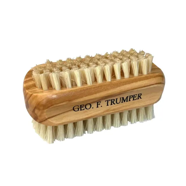 geo-f-trumper-nagelb-rste-aus-olivenholz-mit-naturborsten image 1