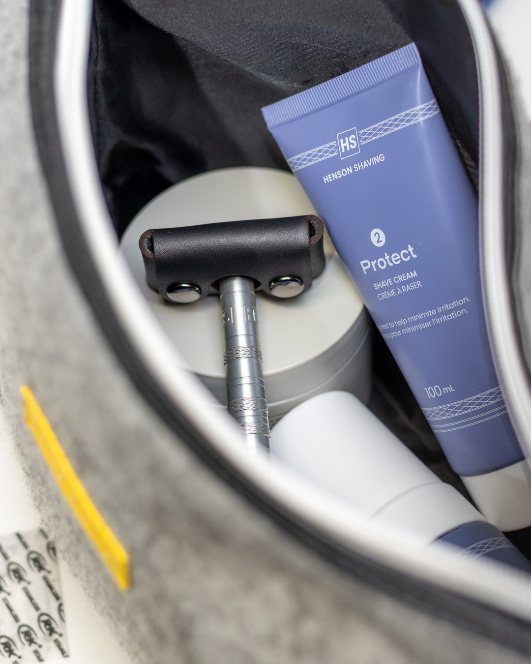henson-shaving-head-cover-aus-echtleder-klingenschutz image 2